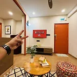 Homeescape 1Bhk Retreat Near Saket Square