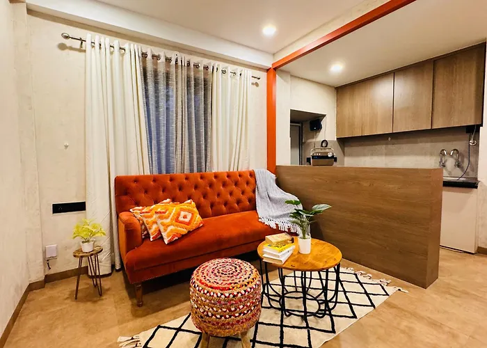 Homeescape 1Bhk Retreat Near Saket Square