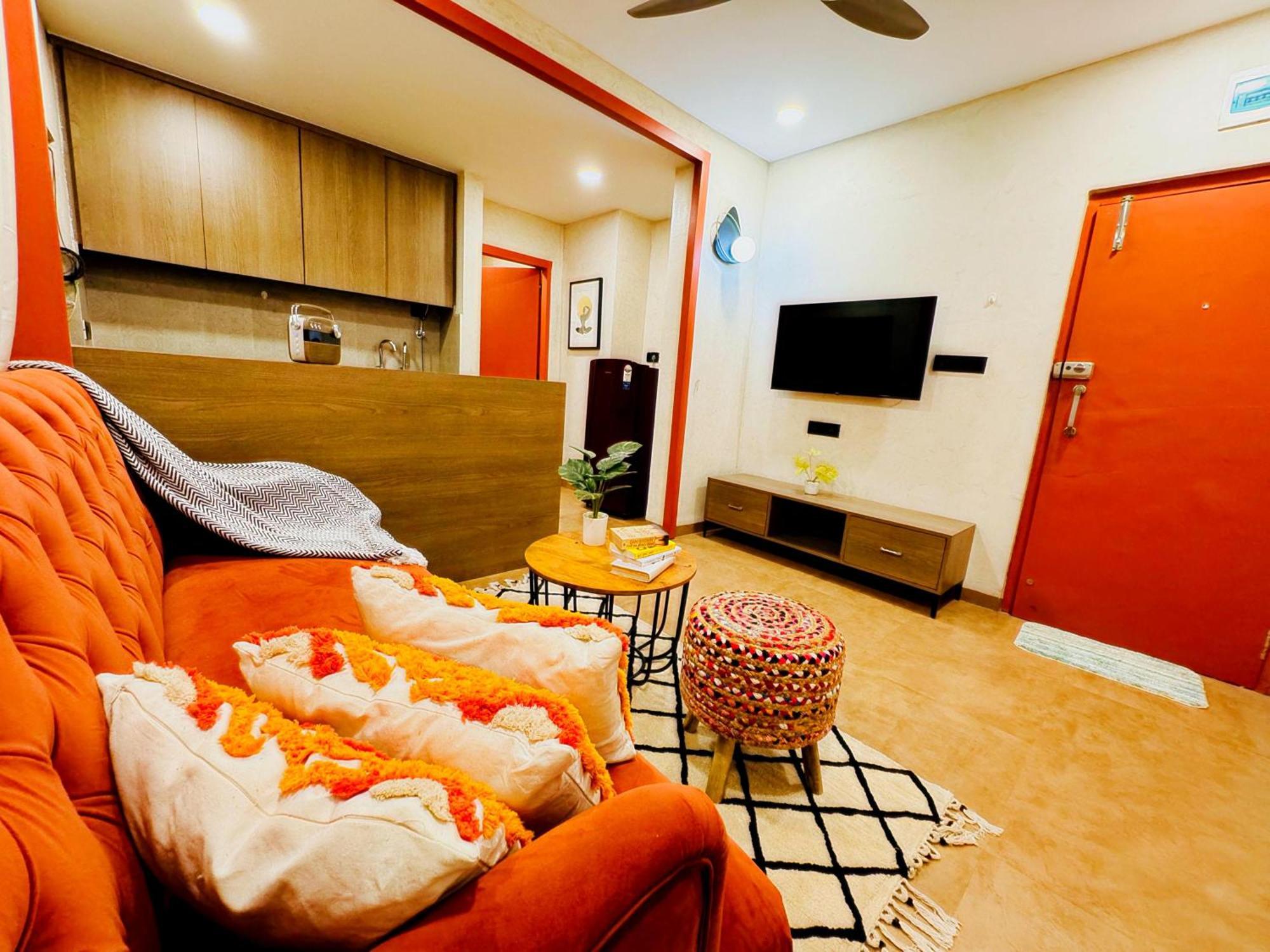 Apartment Homeescape 1bhk Retreat Near Saket Square